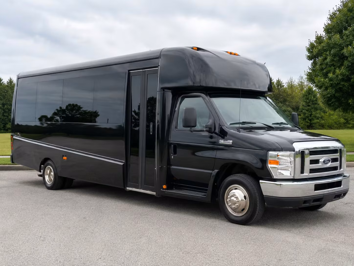 15 passenger minibus