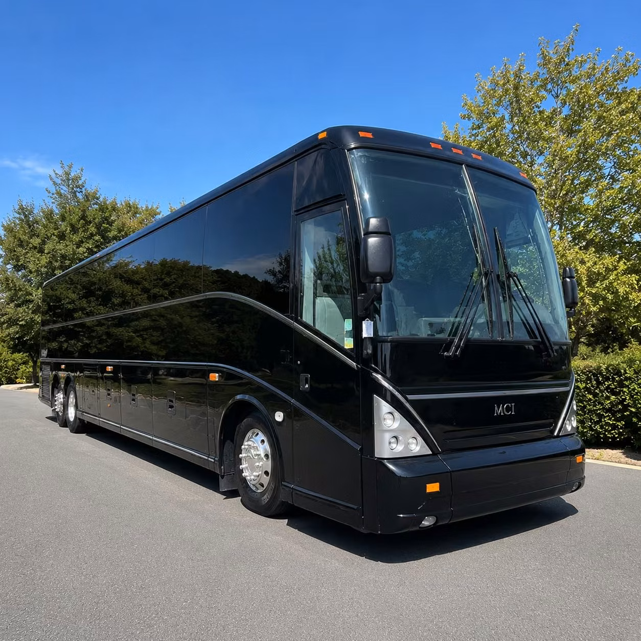 chesapeake wedding shuttle bus rentals that keep your guests on schedule
