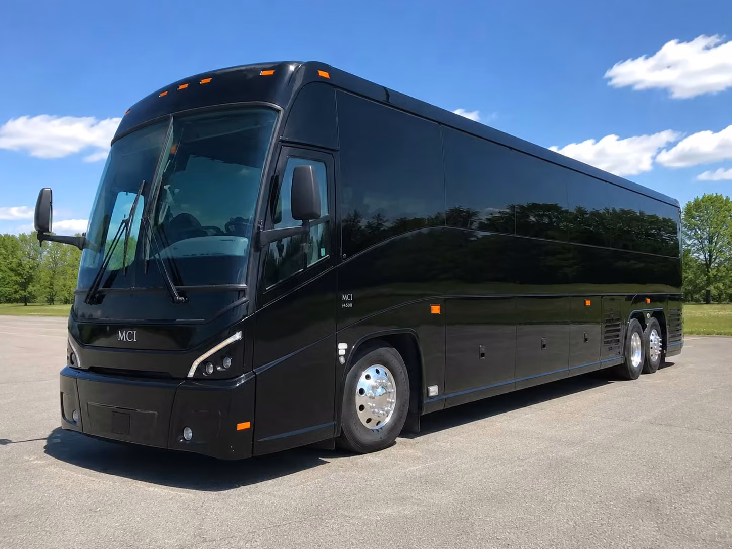 compare chesapeake concert and event bus rentals for any venue in hampton roads